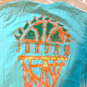 Air Jordan Men’s t shirt - Medium